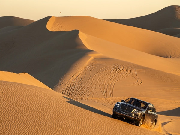 أولى مركبات Bentley Bentayga تصل إلى الشرق الأوسط